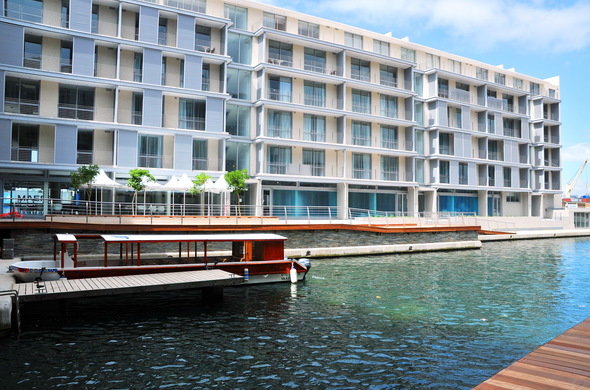 Harbour Bridge Hotel and Suites