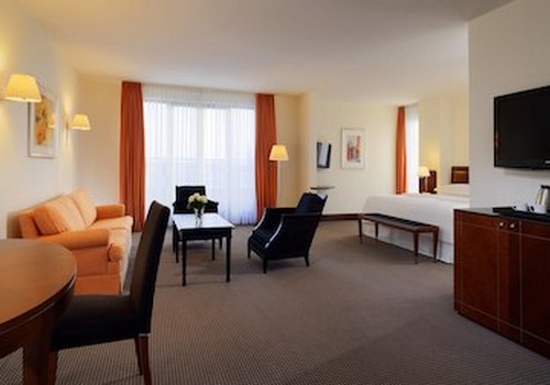 Tafelhof Suite