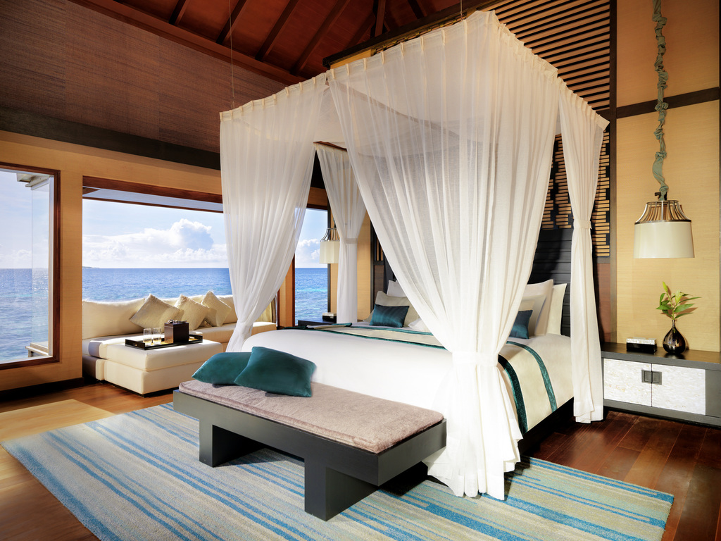 Two Bedroom Ocean Sunset Sanctuary with Private Pool over water