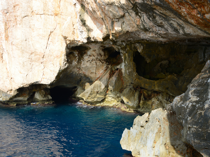 Nettuno Caves