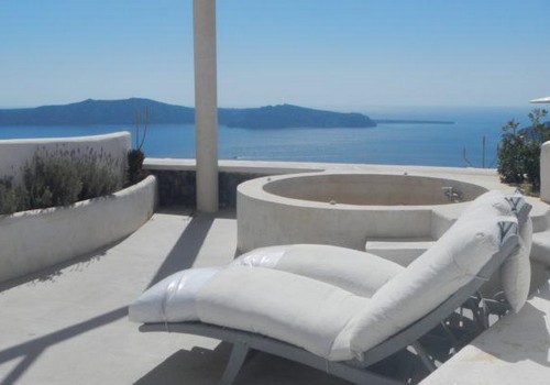 Premium Deluxe Caldera View Room with outdoor mini plunge pool