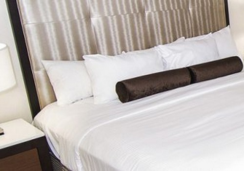 Compact King Room