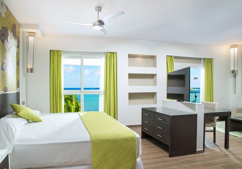 Junior Suite with frontal sea view