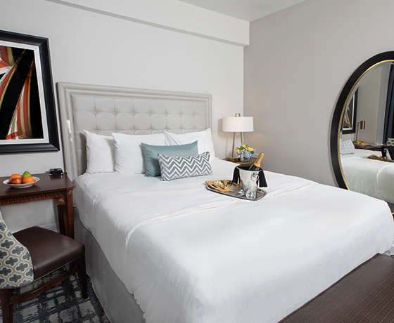 Manor Guestroom