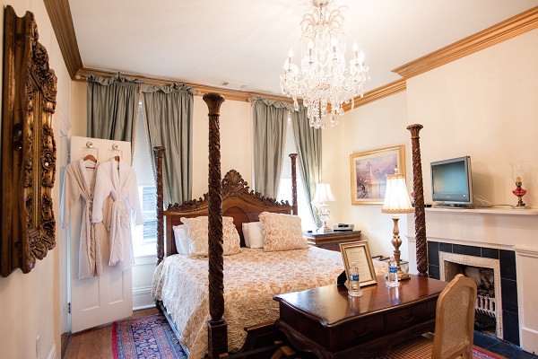 Renaissance Room