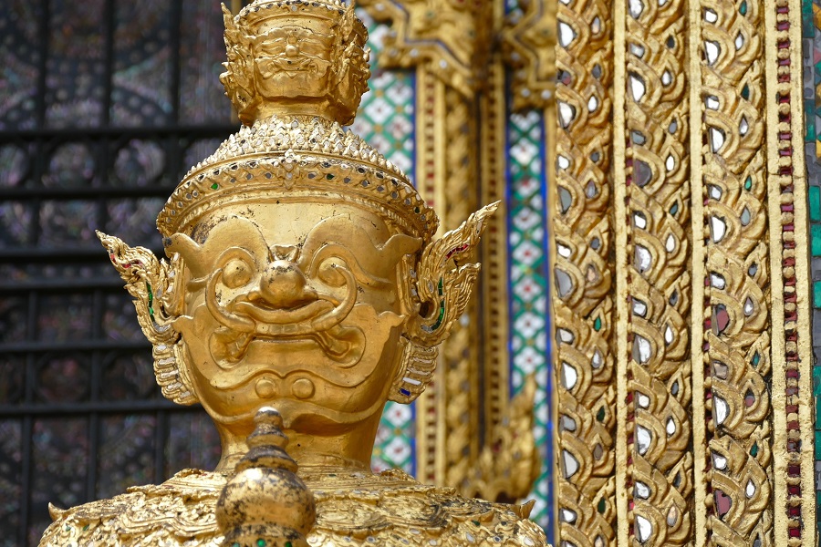 Grand Palace & Emerald Buddha Half-Day Temple Tour