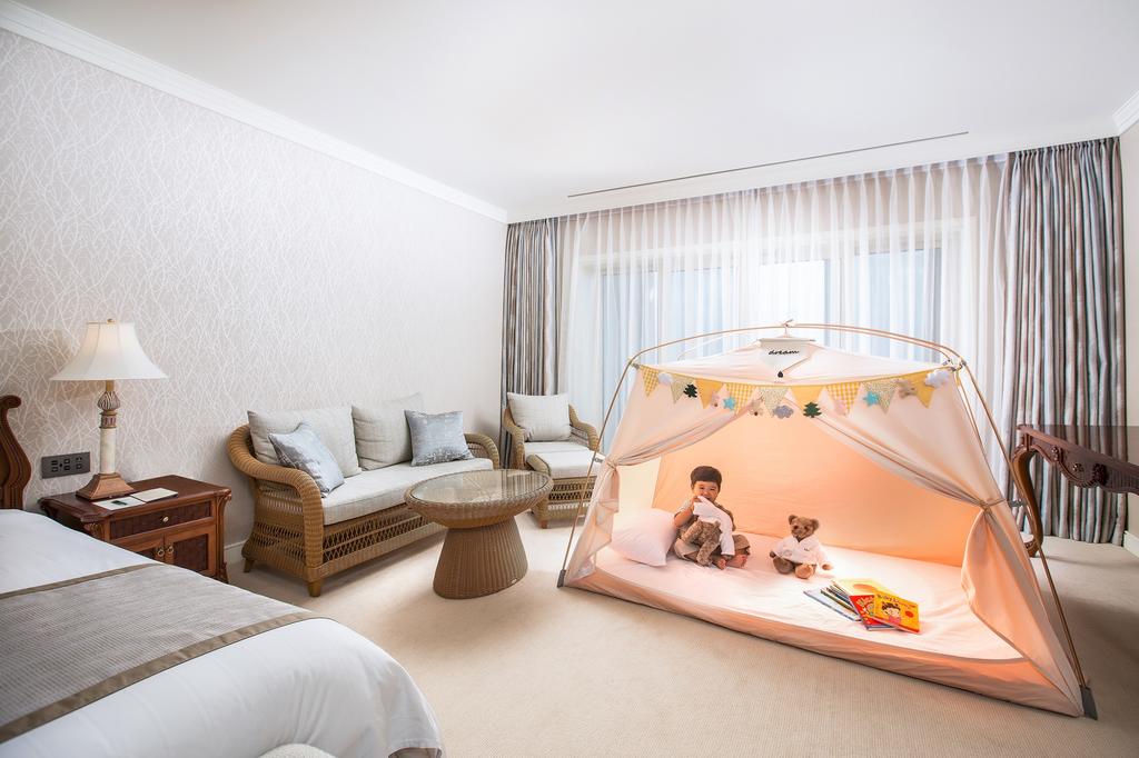 Deluxe Double or Twin Room with Child Tent