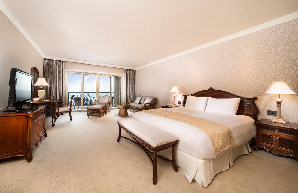 Deluxe Double or Twin Room with Lake View