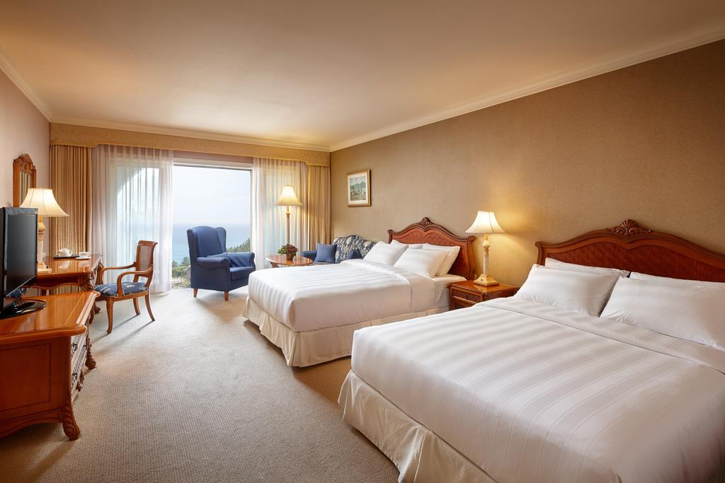 Premier Family Double Room with Garden View