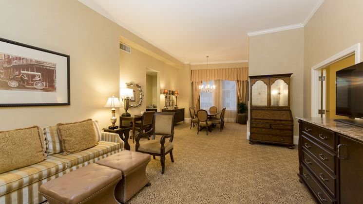 Waldorf Suite